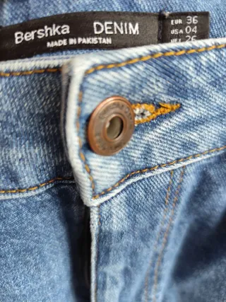 Pantalón vaquero Bershka