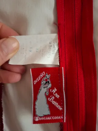 Falda y blusa rociera roja