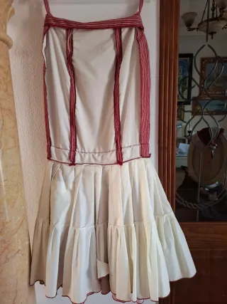 Falda y blusa rociera roja