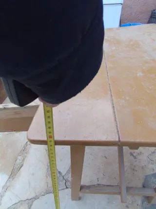 Mesa de cocina antigua de madera