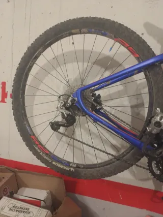 Bicicleta BH Expert Azul