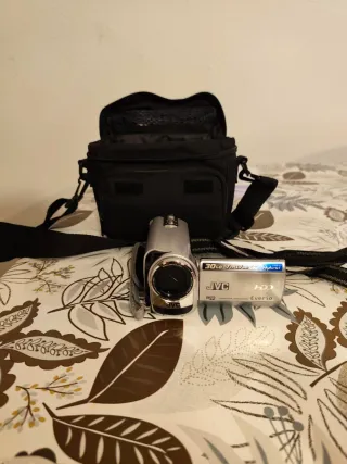 Cámara JVC Everio 32GB con Bolsa