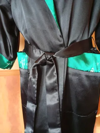 Kimono reversible. Mira fotos y lee descripción.