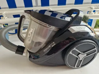 Aspirador Rowenta Negro