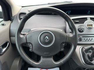 Renault Grand Scenic 1.6 110