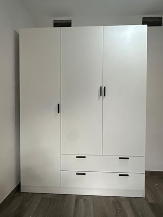 Oferta Armario de 3 Puertas NUEVO! 150X200