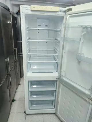 NEVERA MARCA SAMSUNG 177/60CM CON GARANTÍA TRANSPO