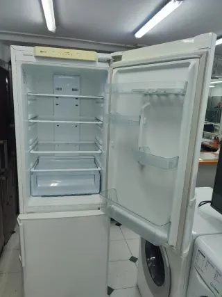 NEVERA MARCA SAMSUNG 177/60CM CON GARANTÍA TRANSPO