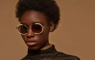 Gafas de sol Gigi Studio dorada y beige