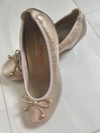 Zapatos Doctor Cutillas Talla 35 Beige/Oro