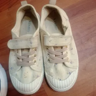 Lote 5 calzados niña T28