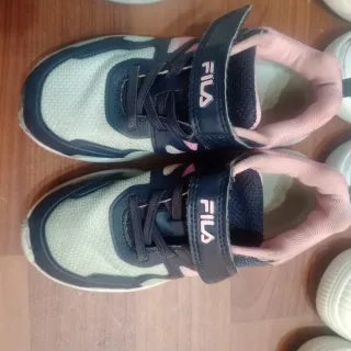 Lote 5 calzados niña T28