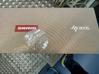 Cambio Sram Rival AXS.