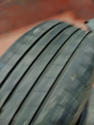 Pareja Neumáticos Goodyear EfficientGrip 205/60/16