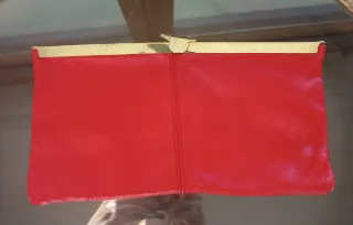 Bolso de mano vintage de cuero rojo