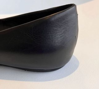 Bailarinas piel negra tachuelas de Vic Matie