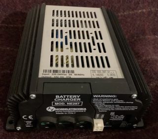 Cargador Batería Nordelettronica 12V 17A