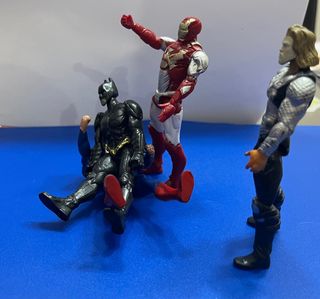 4 Mini Figuras Superhéroes