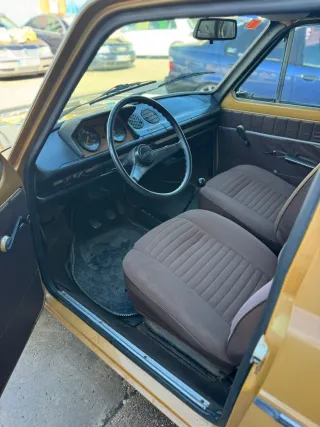 SEAT 127 1977
