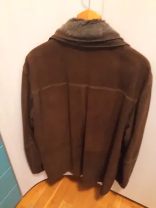 Parka caballero marrón con cuello