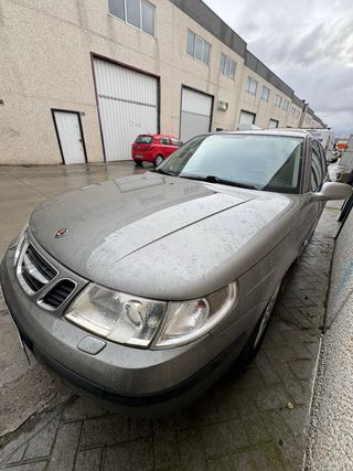 Saab 9-5 2004.
