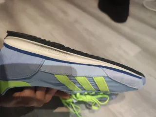 Adidas Talla 40.5 Azul y Verde es talla 40 2/3