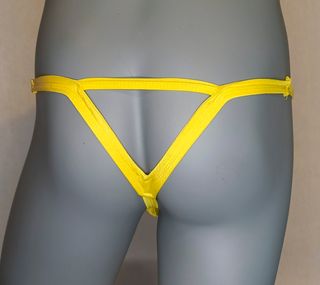 Tanga Chico Amarillo Talla S