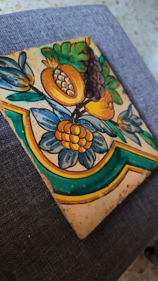 Ladrillo antiguo pintado a mano