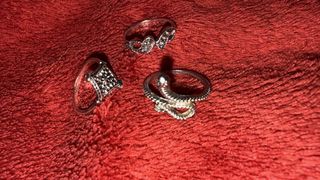 Conjunto de Bisutería: Anillos Dorados y Plateados