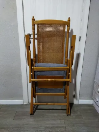 Mecedora antigua plegable