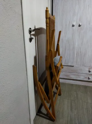 Mecedora antigua plegable