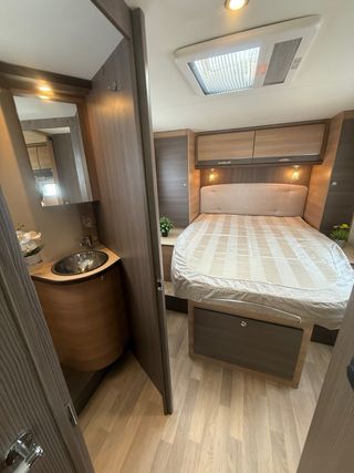 Autocaravana Cama Isla 2012/49000km rápido