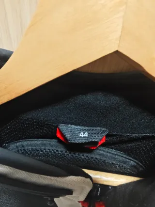 Chaqueta Revit Sand talla 44