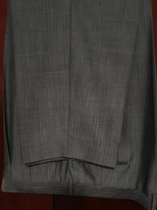 Traje chaqueta gris talla 64