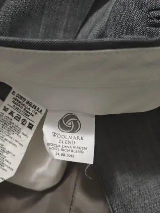 Traje chaqueta gris talla 64