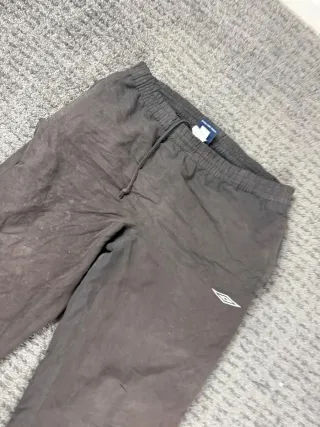 ¡¡OFERTA!! Talla M Pantalón Umbro Impermeable