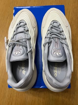 Adidas OZELIA Talla 44 Beige/Gris