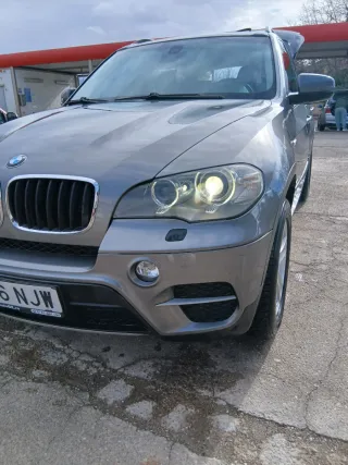 BMW X5 2011