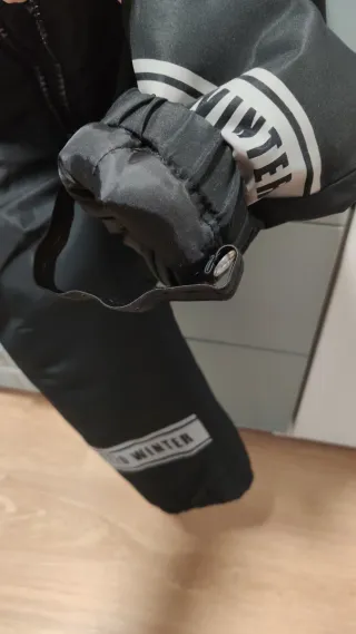 Mono de nieve negro para bebé talla 98