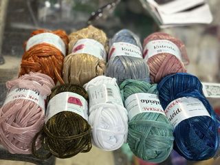 Gomitolo Mondial Kaleido per borse