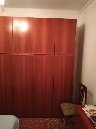 Dormitorio completo: Cama, Mesitas y Armario