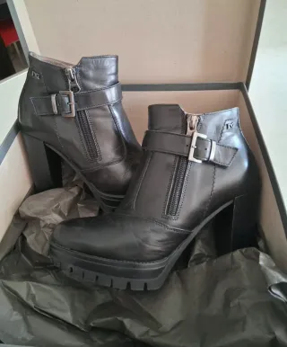 Stivaletti Nero Giardini vera pelle n.35