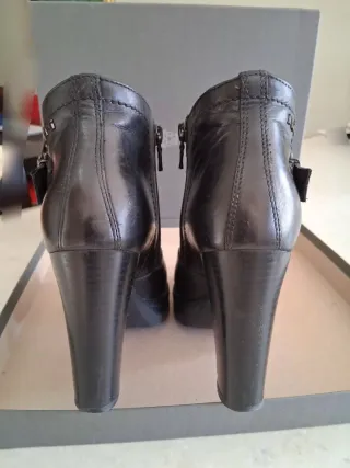 Stivaletti Nero Giardini vera pelle n.35