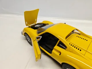 Ferrari Dino 246 GT scala 1:18 Anson