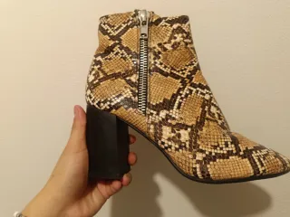 Botines animal print tacón