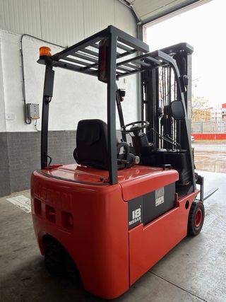 Carretilla elevadora Nissan 18