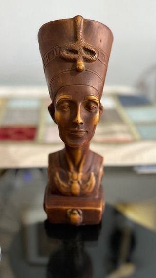 Busto Nefertiti Estilo Egipcio Resina simil madera