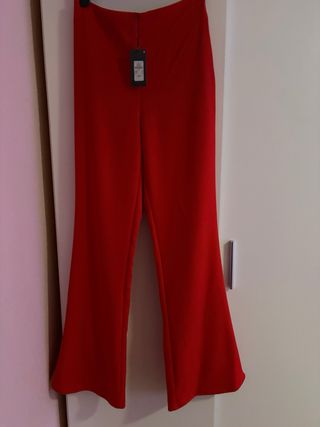Pantalones acampanados rojos talla 36