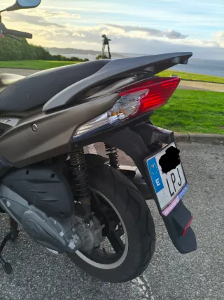 Kymco Agility 125 Scooter Automática