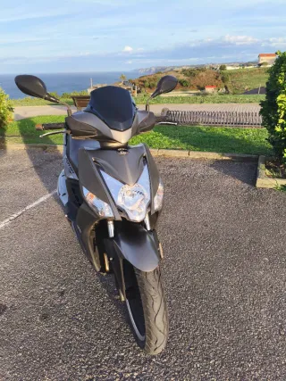Kymco Agility 125 Scooter Automática